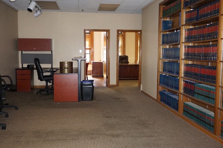 More Photos Of 119-121 E Water St, Syracuse Office Residential For Lease