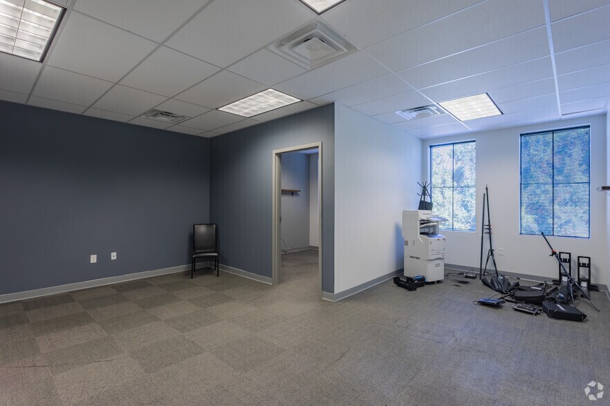More Photos Of 2000 Sam Rittenberg Blvd, Charleston Office For Lease