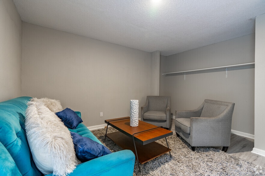 More Photos Of 5000 Summertree Dr, North Little Rock Apartments For Sale