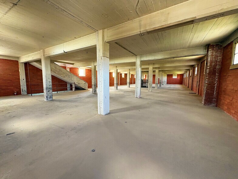 More Photos Of E 201 Anthony St, El Paso, Texas 79901, El Paso Auto Repair For Sale