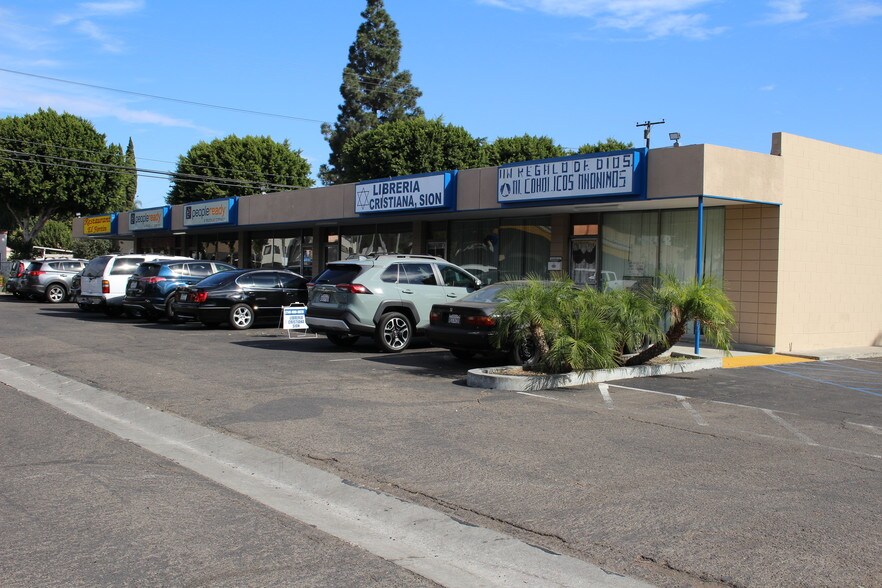 More Photos Of 620-700 E Commonwealth Ave, Fullerton Unknown For Lease