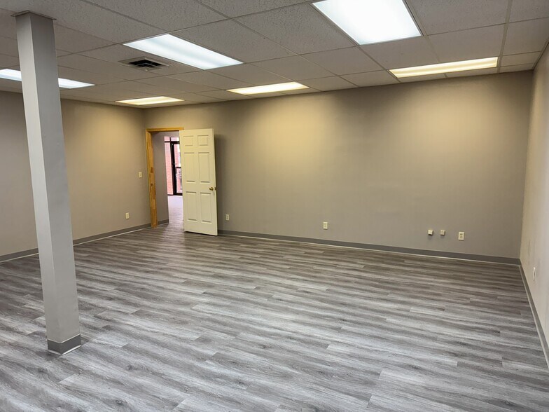 More Photos Of 209 Cherokee St, Kingsport Loft Creative Space For Lease