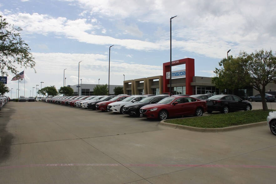 More Photos Of 39490 Lyndon B Johnson Fwy, Dallas Auto Dealership For Lease