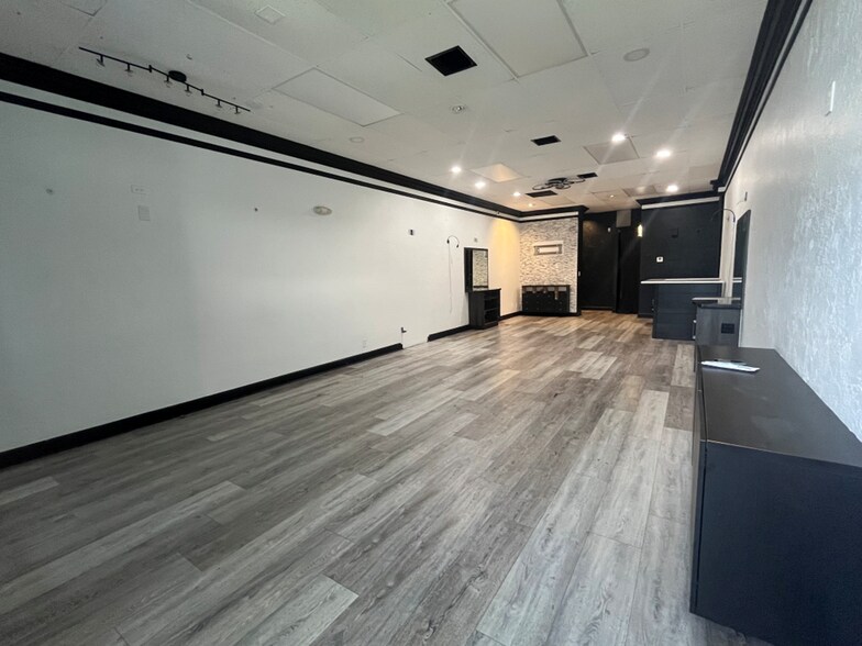 More Photos Of 690-700 E Mcnab Rd, Pompano Beach Freestanding For Lease