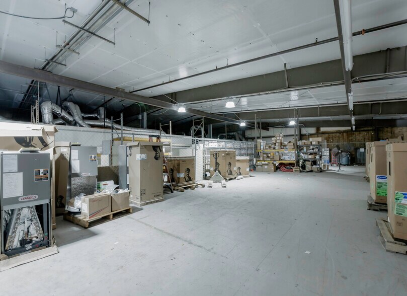 More Photos Of 4677 118th Ave N, Clearwater Manufacturing For Sale