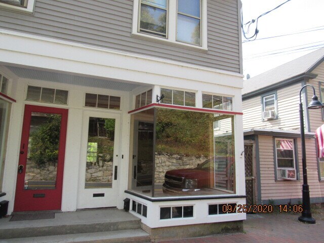 More Photos Of 124 Main St, Deep River Freestanding For Lease