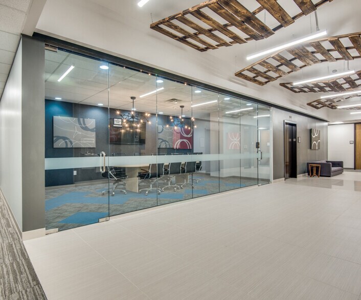 More Photos Of 4001 McEwen Rd, Farmers Branch Unknown For Lease