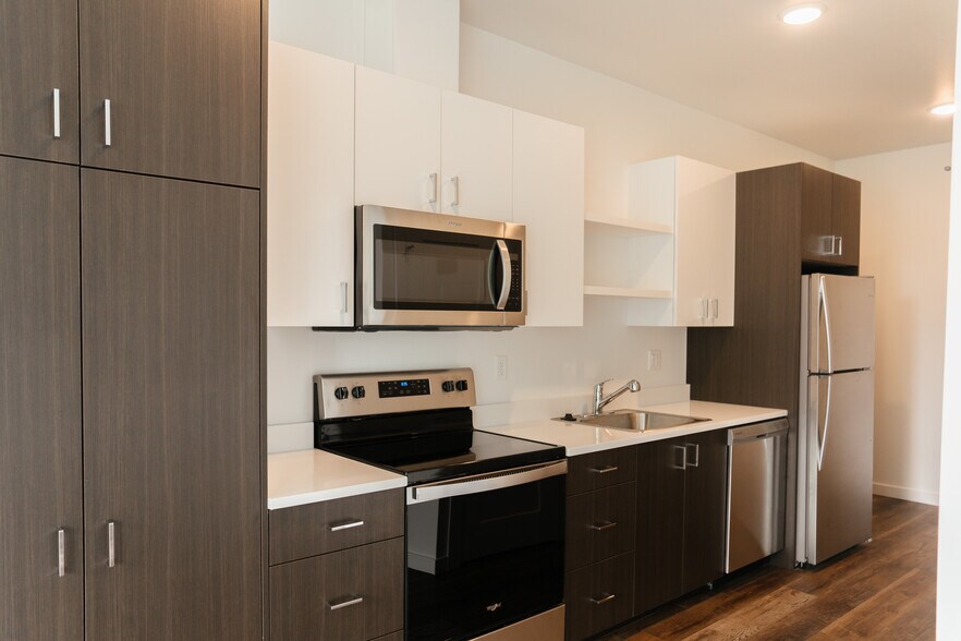 More Photos Of 7448 N Saint Louis Ave, Portland Apartments For Sale