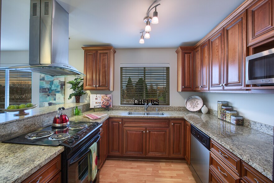 More Photos Of 3232 15th Ave W, Seattle Apartments For Sale