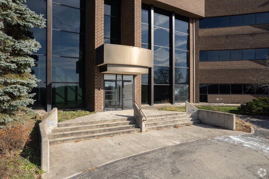 More Photos Of 2000 Salk Dr, Milford Office For Sale