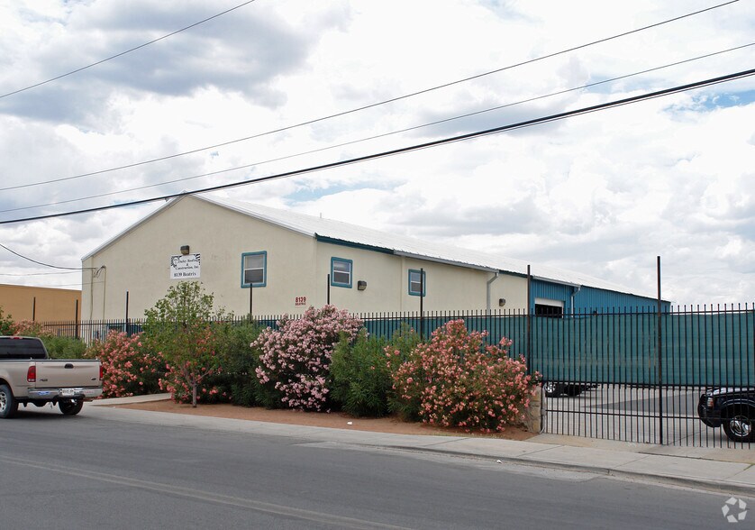 Primary Photo Of 8139 Beatrix Ln, El Paso Warehouse For Lease