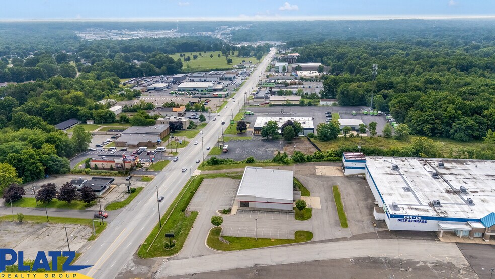 More Photos Of 3454 Youngstown Rd SE, Warren Freestanding For Sale