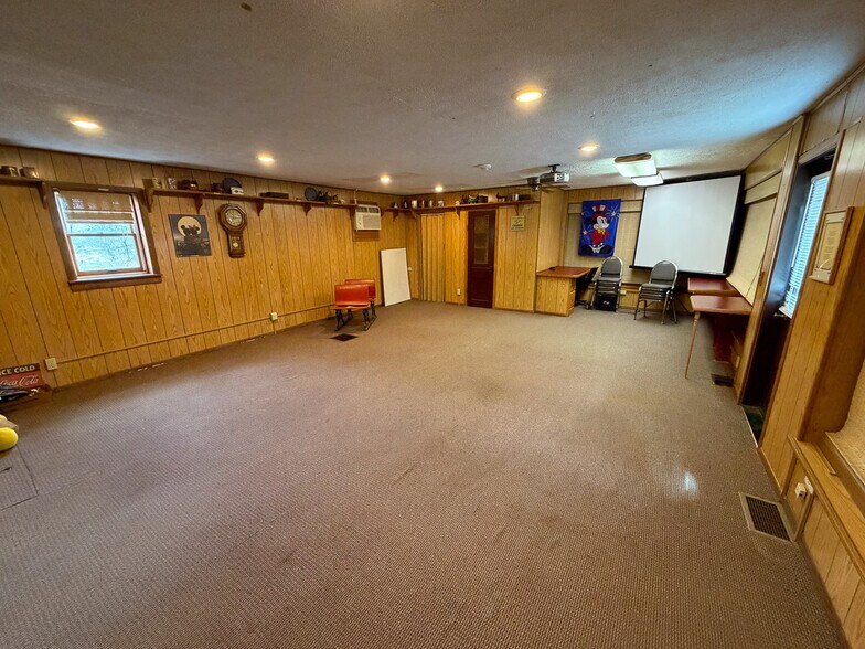 More Photos Of 7304 Wales Ave NW, Canton Office For Sale