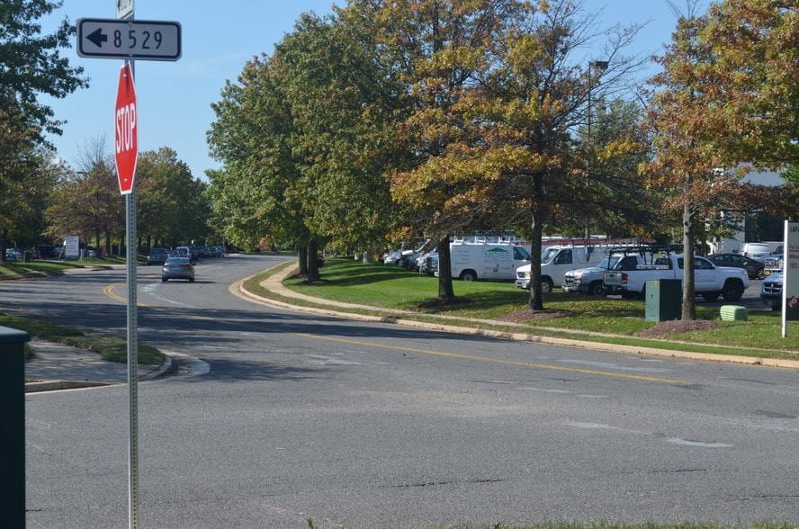 More Photos Of 4170 Lafayette Center Dr, Chantilly Light Distribution For Lease