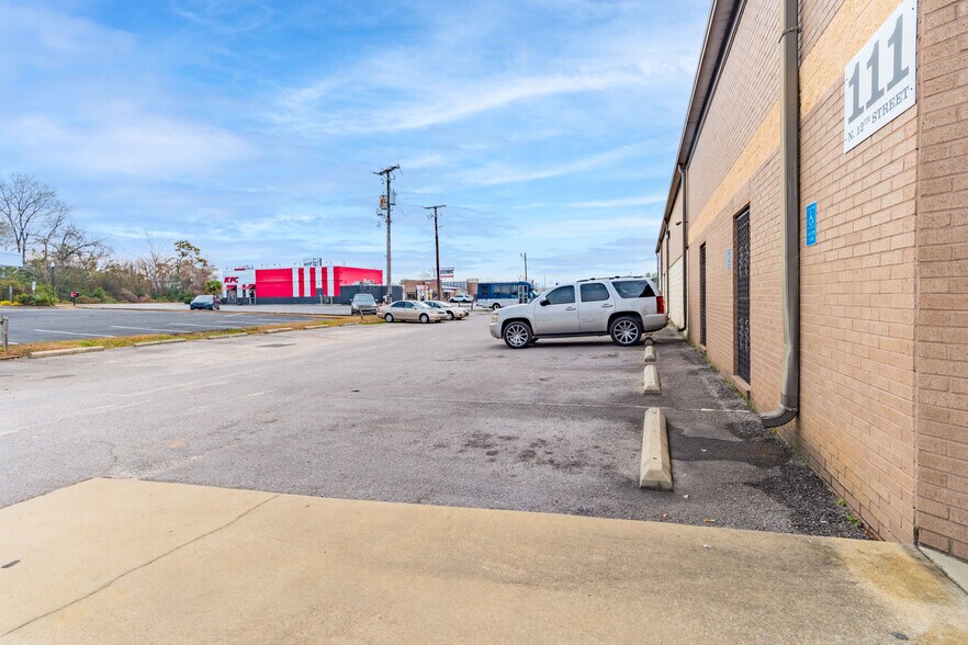 More Photos Of 111 N 12th St, West Columbia General Retail For Sale