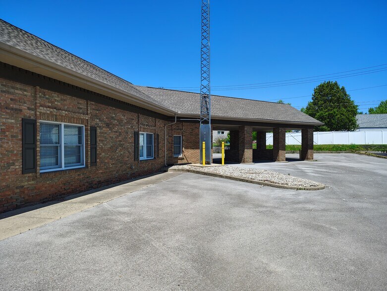 More Photos Of 1210 Celina Rd, Saint Marys Office For Sale