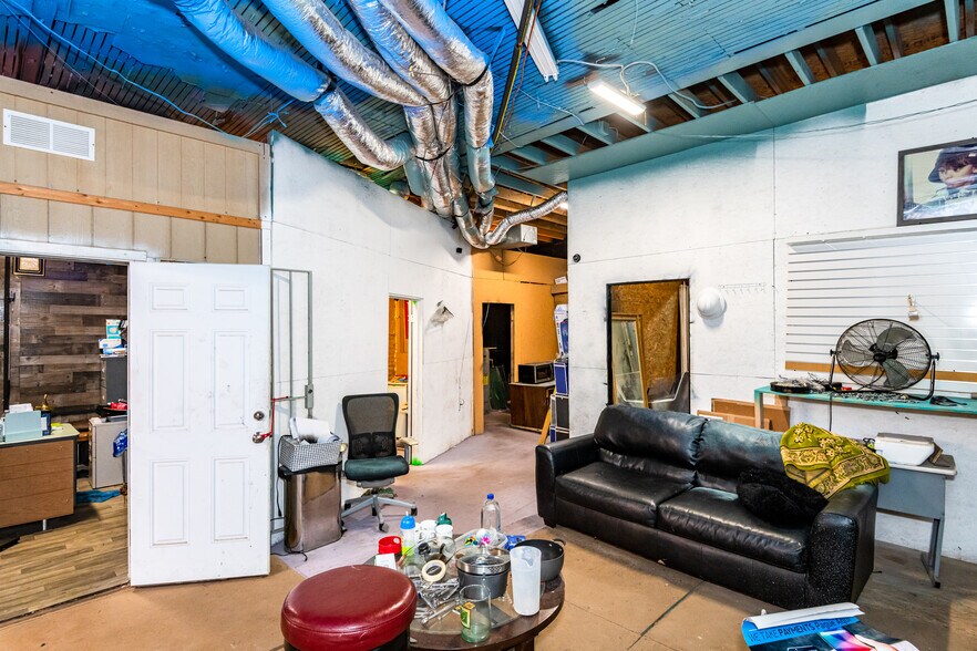 More Photos Of 534 S Smithville Rd, Dayton Storefront For Sale