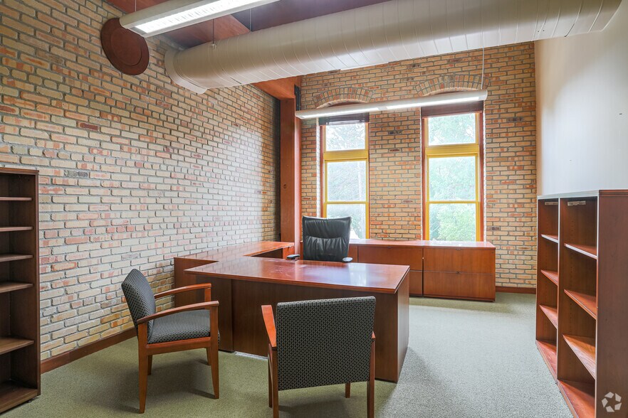 More Photos Of 212 E Grand River Ave, Lansing Office For Lease