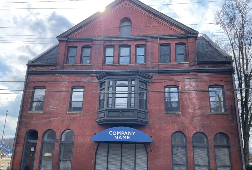 More Photos Of 2943 Riverside Dr, Cincinnati Office For Lease