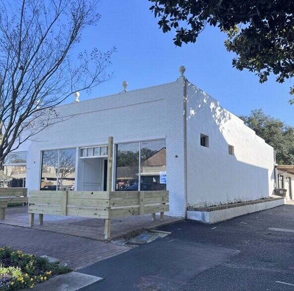 Primary Photo Of 212 Fairhope Ave, Fairhope Storefront For Sale