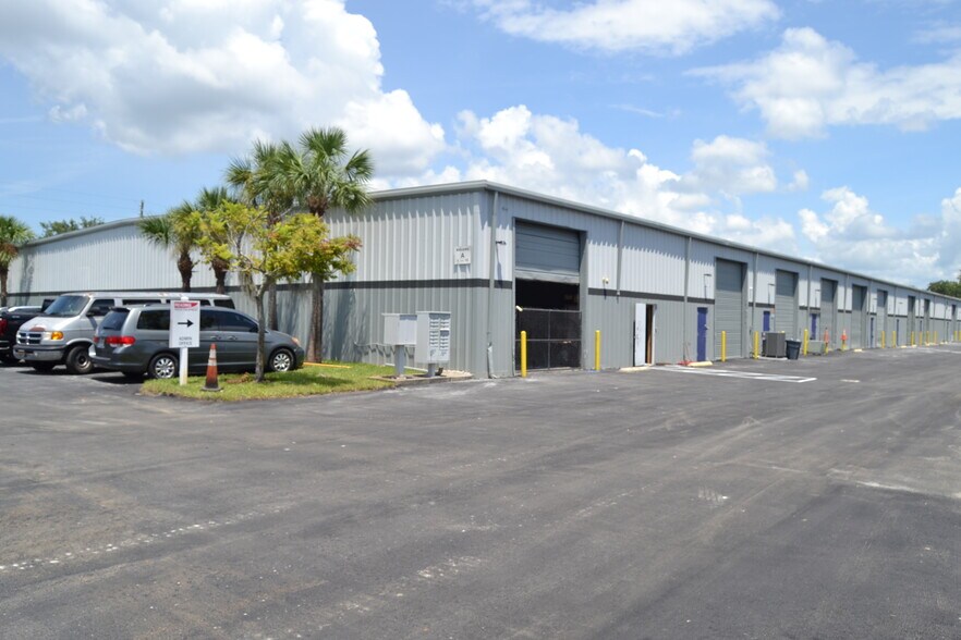 Primary Photo Of 1400 L and R Industrial Blvd, Tarpon Springs Unknown For Lease