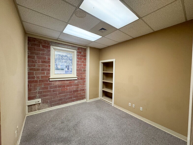 More Photos Of 500 N Main Ave, San Antonio Loft Creative Space For Sale