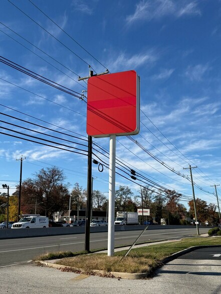 More Photos Of 471 Route 38 W, Maple Shade Township Freestanding For Lease