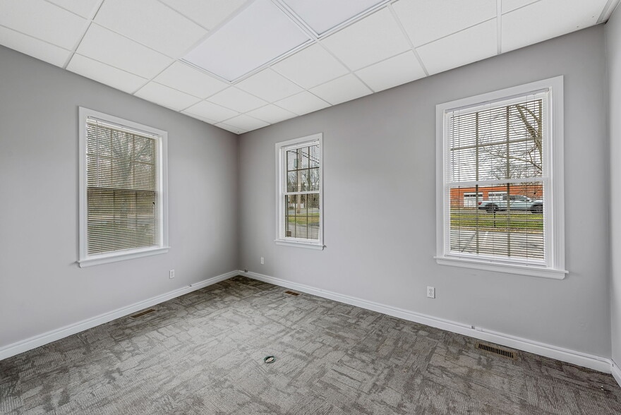More Photos Of 1360 Montauk Hwy, Mastic Office For Lease