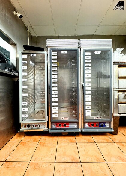 More Photos Of 4960 NW 165th St, Miami Warehouse For Sale