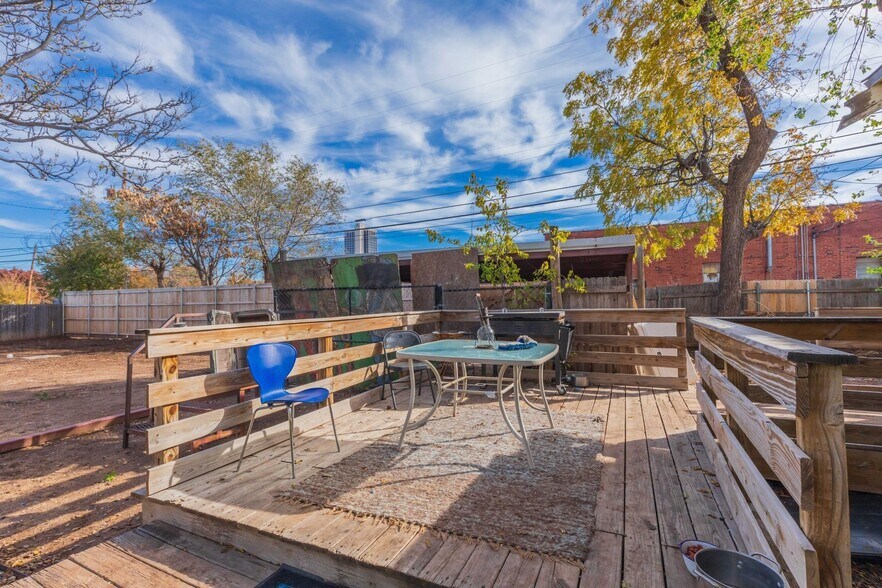 More Photos Of 907 S Madison St, Amarillo Storefront Retail Residential For Sale