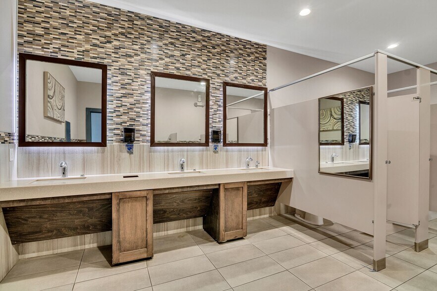 More Photos Of 5745 Golden Triangle Blvd, Fort Worth General Retail For Sale