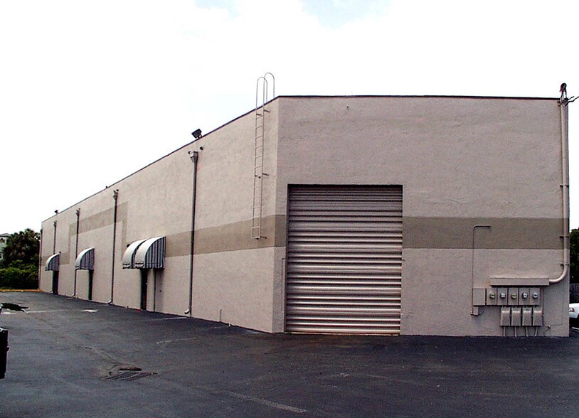 More Photos Of 1400-1414 SW 13th Ct, Pompano Beach Light Manufacturing For Lease