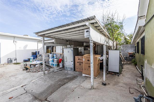 More Photos Of 1719 Lincoln St, Laredo Convenience Store For Sale