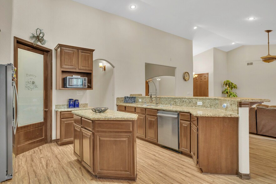 More Photos Of 636 Keagle Rd, Socorro Specialty For Sale