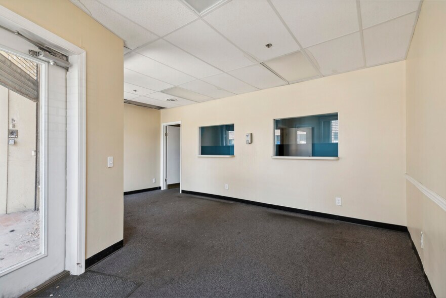 More Photos Of 3645 Lancaster Ave, Philadelphia Apartments For Lease