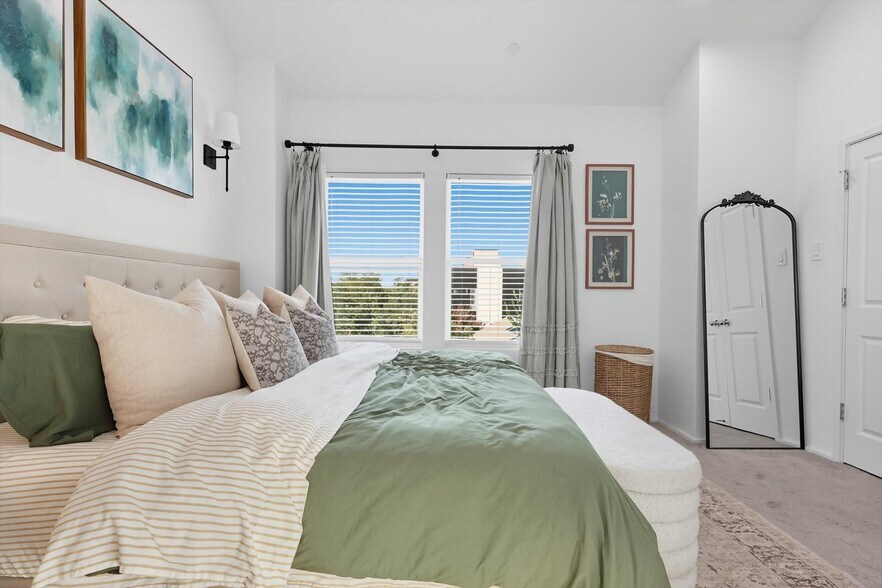 More Photos Of 5647 Live Oak, Dallas Apartments For Sale