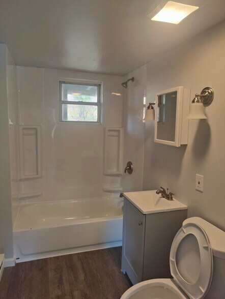 More Photos Of 1027 Cochran Mill Rd, Jefferson Hills Apartments For Sale