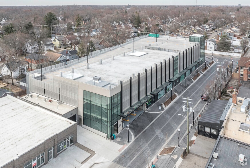More Photos Of 221 W Troy St, Ferndale Parking Garage For Lease