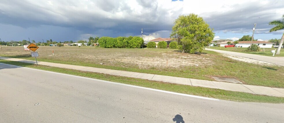 More Photos Of 4627 Chiquita Blvd, Cape Coral Land For Sale