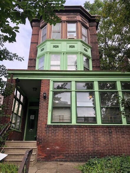 More Photos Of 403 S 42nd St, Philadelphia Apartments For Sale