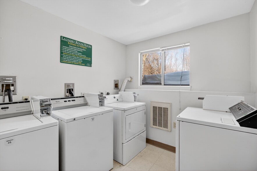 More Photos Of 2053 Memorial Dr, Chicopee Apartments For Sale