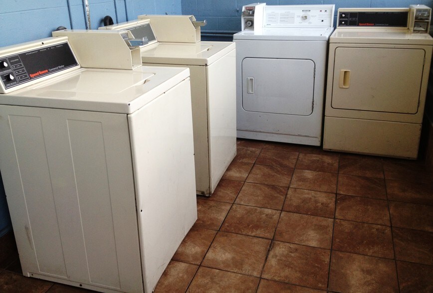 More Photos Of 3896 Lamar Ave, Memphis Hotel For Sale