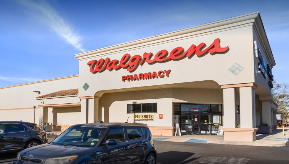 Primary Photo Of 3505 University Blvd W, Jacksonville Drugstore For Sale