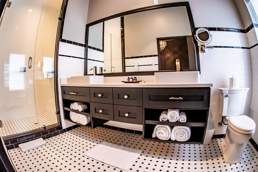 More Photos Of 315 S Trenton Ave, Tulsa Office For Lease