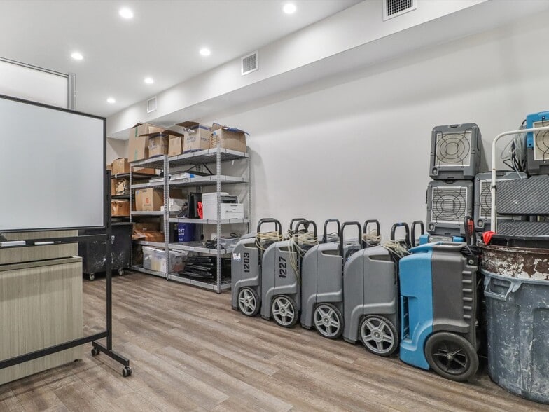 More Photos Of 73 SW 12th Ave, Dania Beach Warehouse For Sale