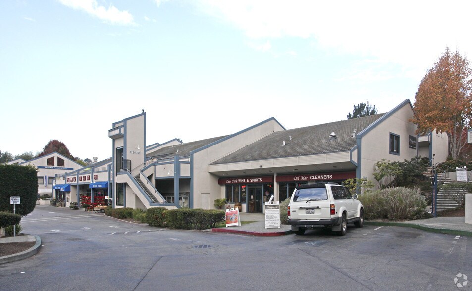 More Photos Of 783 Rio Del Mar Blvd, Aptos Storefront Retail Office For Lease