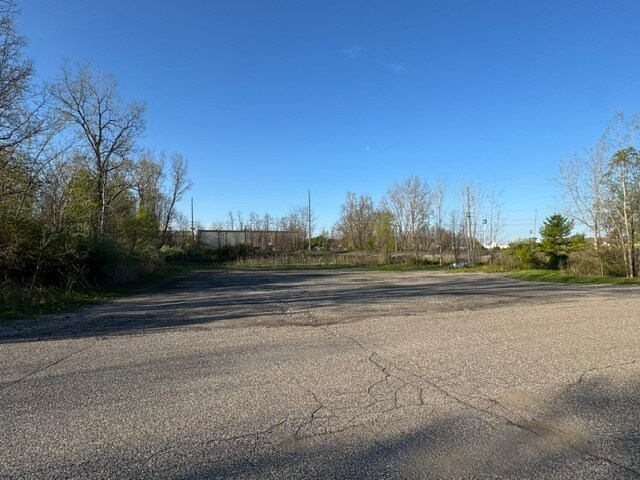 More Photos Of 1800 N Burkhart Rd, Howell Office For Sale