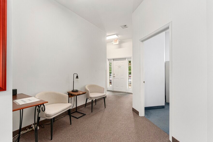 More Photos Of 4 Walter E Foran Blvd, Flemington Office For Sale
