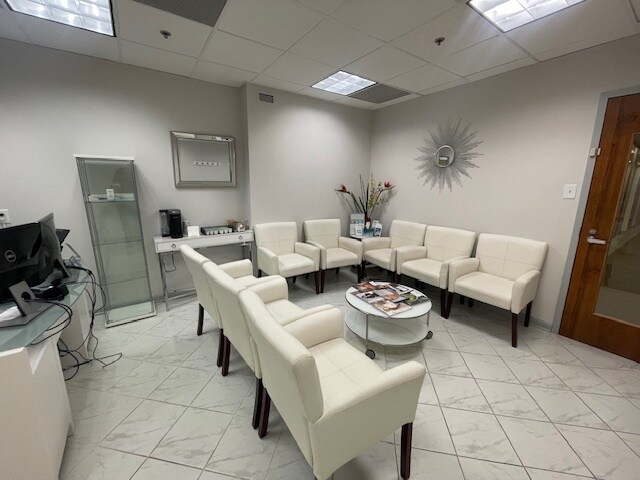 More Photos Of 5530 Wisconsin Ave, Chevy Chase Medical For Lease