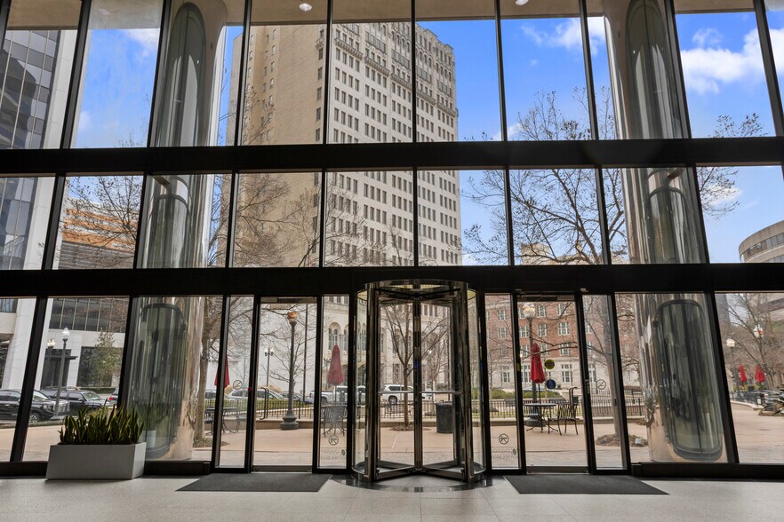 More Photos Of 188 E Capitol St, Jackson Office For Lease